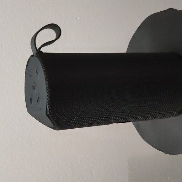 Speaker - Picture 3 of 3